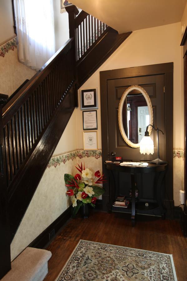 Ambiance By The Falls B&B Niagara Falls Esterno foto