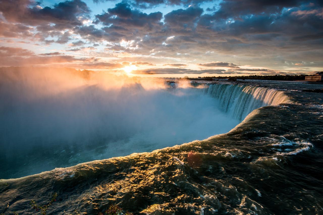 Ambiance By The Falls B&B Niagara Falls Esterno foto